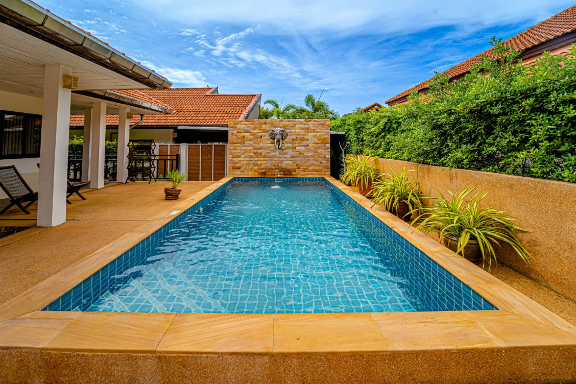 C5-pool-re